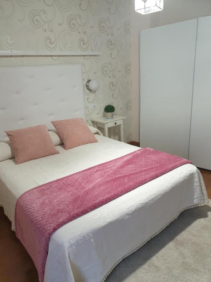 Apartamento Cine Colon Рибадео Экстерьер фото