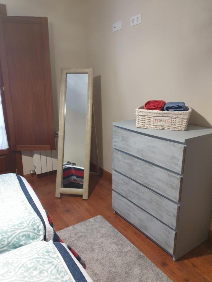 Apartamento Cine Colon Рибадео Экстерьер фото