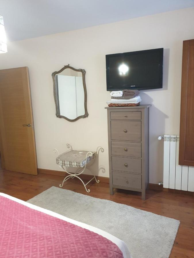 Apartamento Cine Colon Рибадео Экстерьер фото