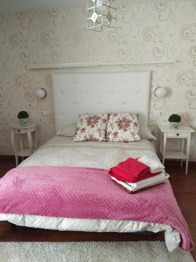 Apartamento Cine Colon Рибадео Экстерьер фото