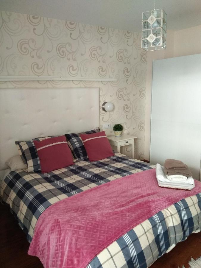 Apartamento Cine Colon Рибадео Экстерьер фото